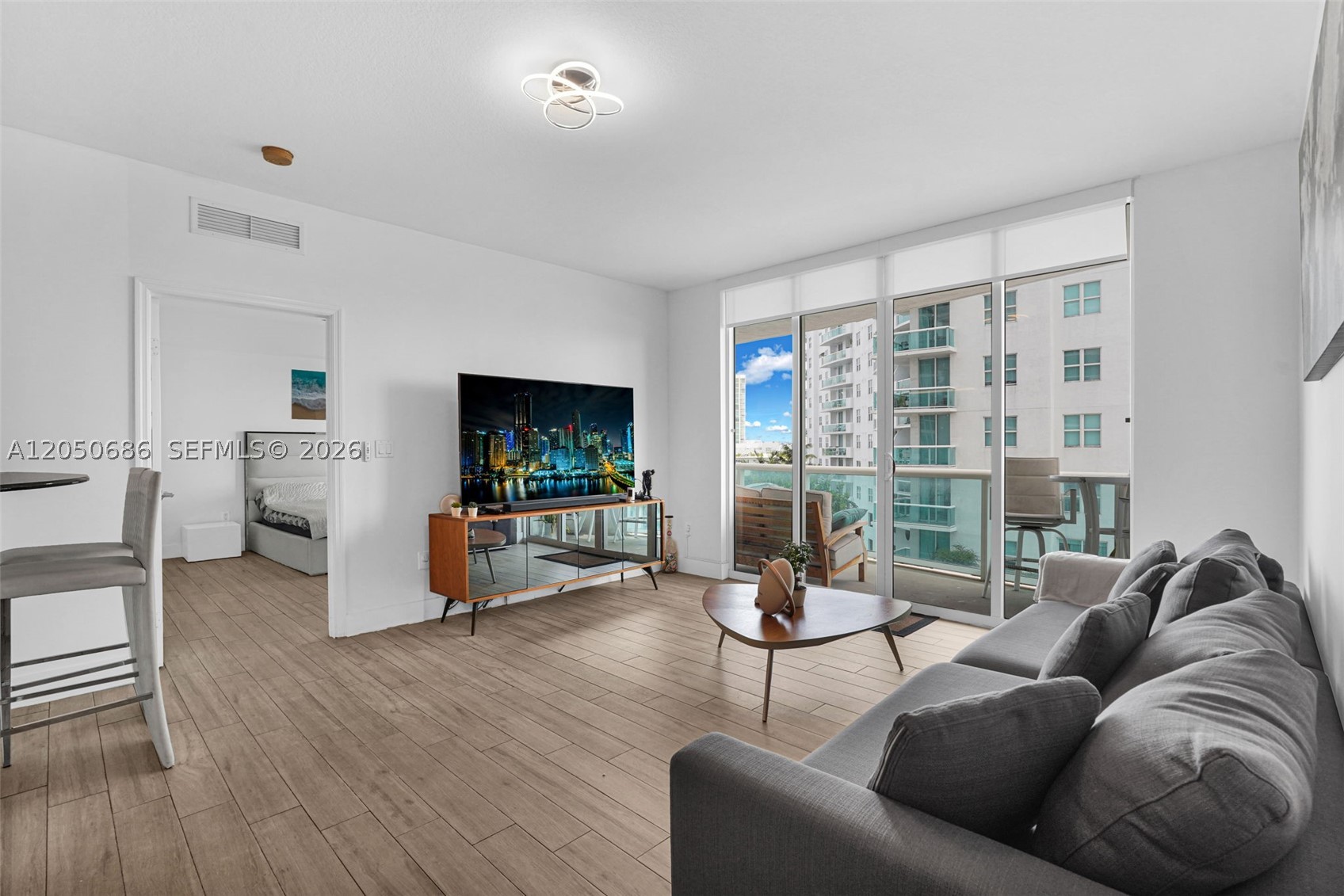 360 CONDO A - Residential