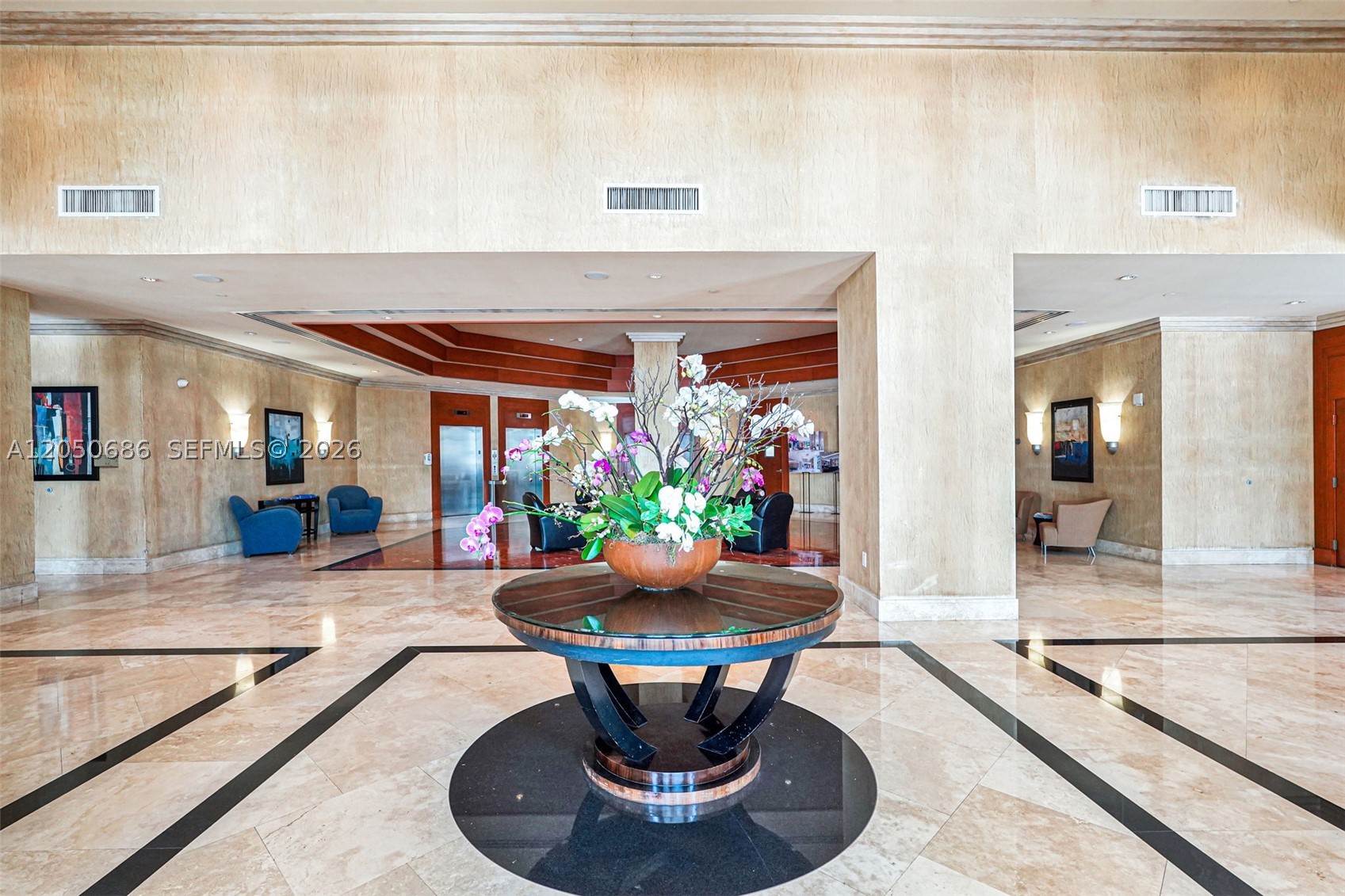 360 CONDO A - Residential