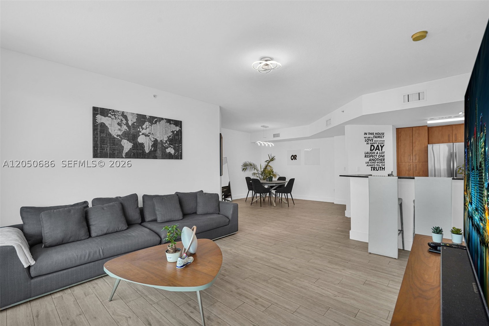 360 CONDO A - Residential