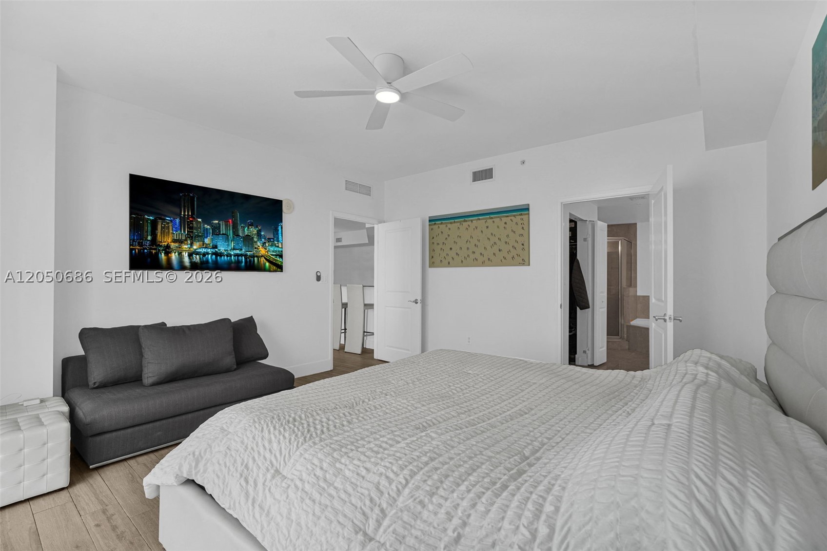 360 CONDO A - Residential