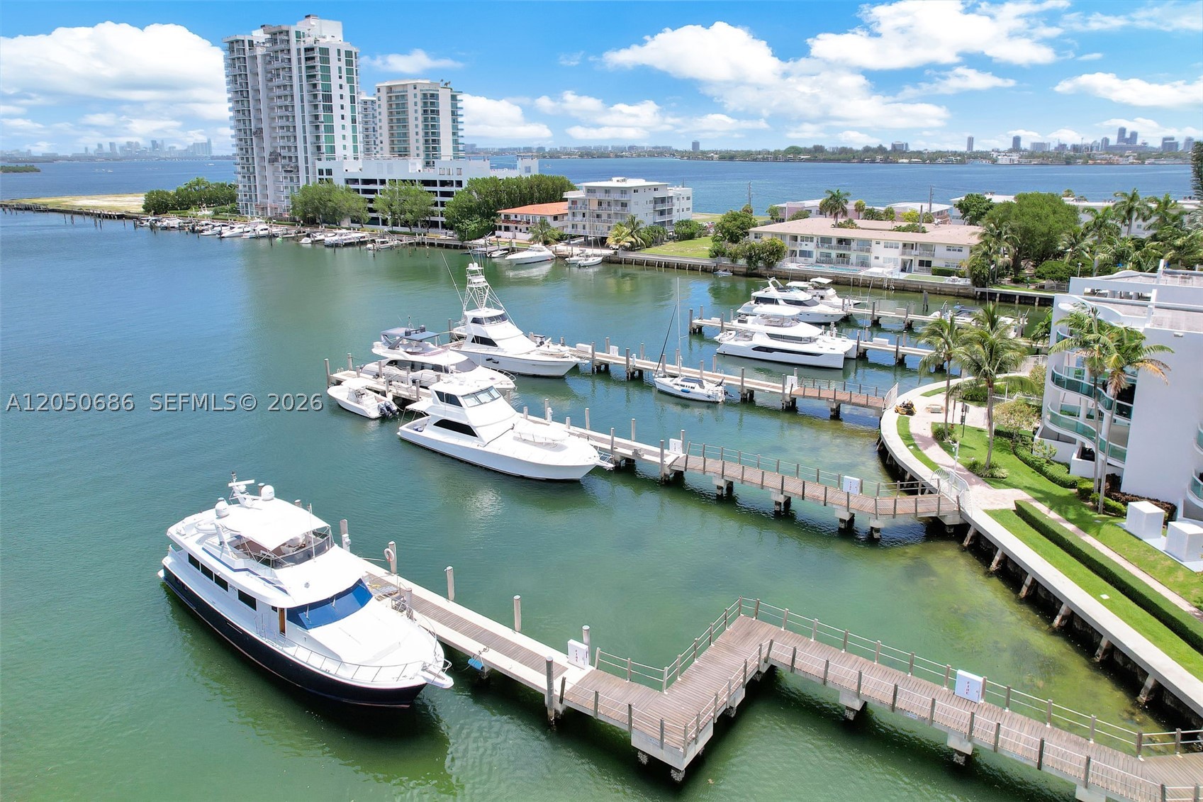 360 CONDO A - Residential