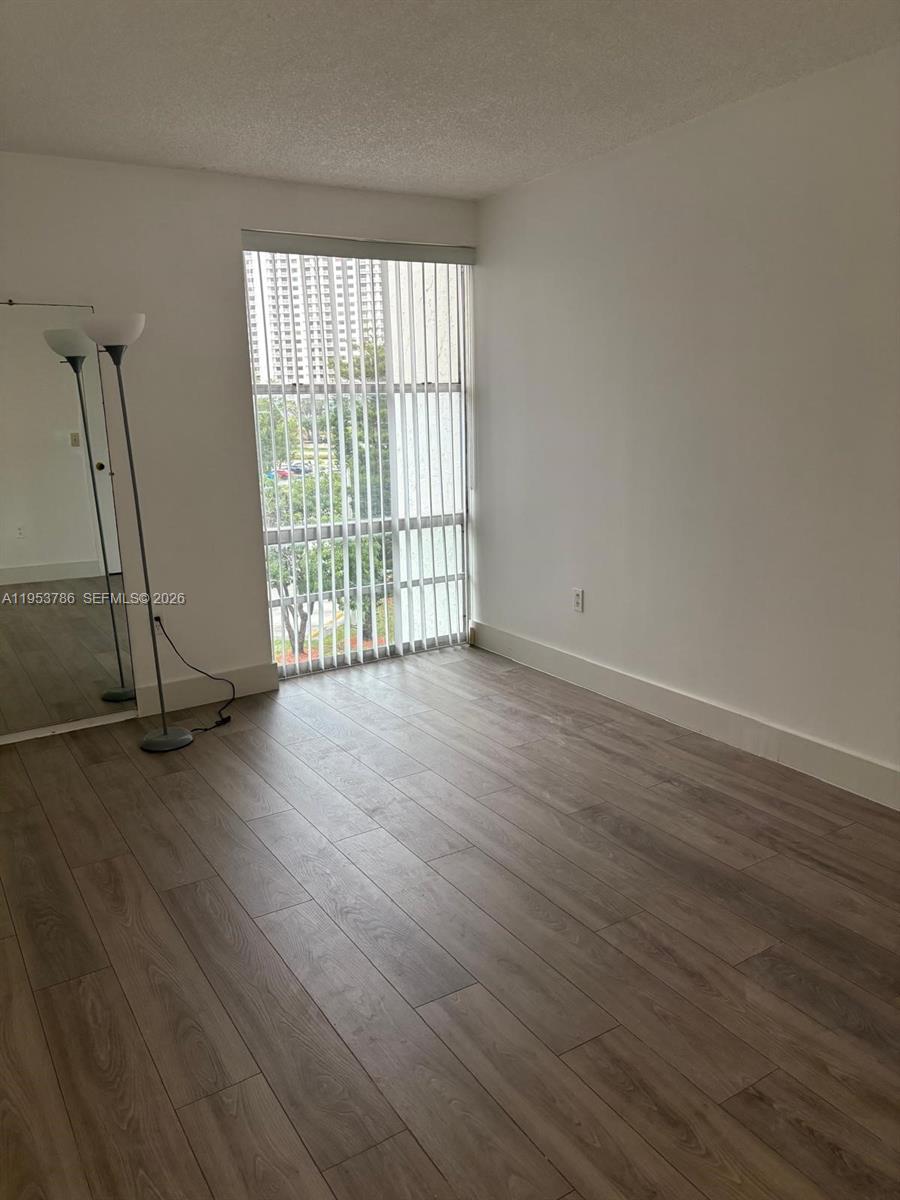 AVILA CONDO - Residential