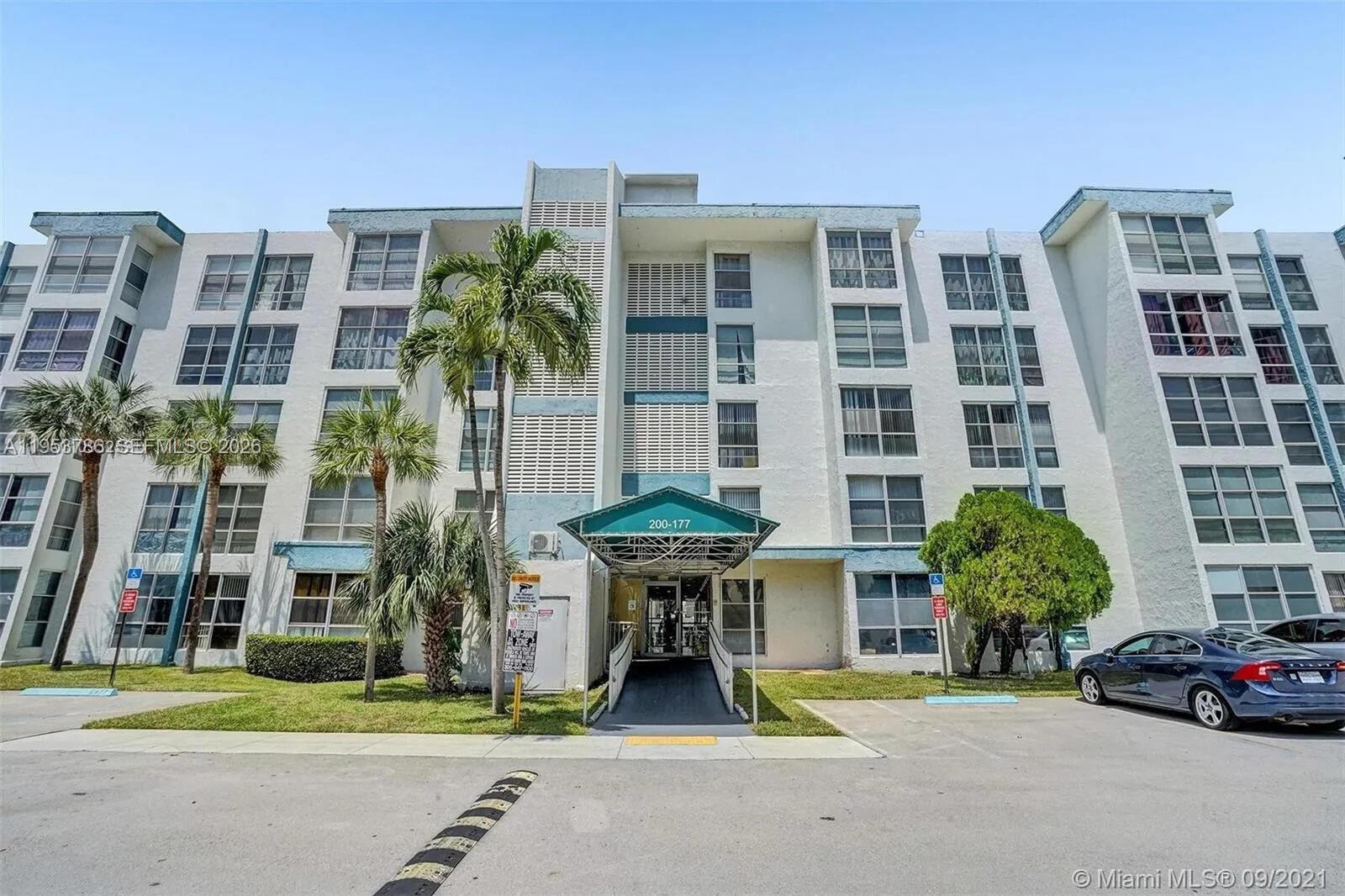 AVILA CONDO - Residential