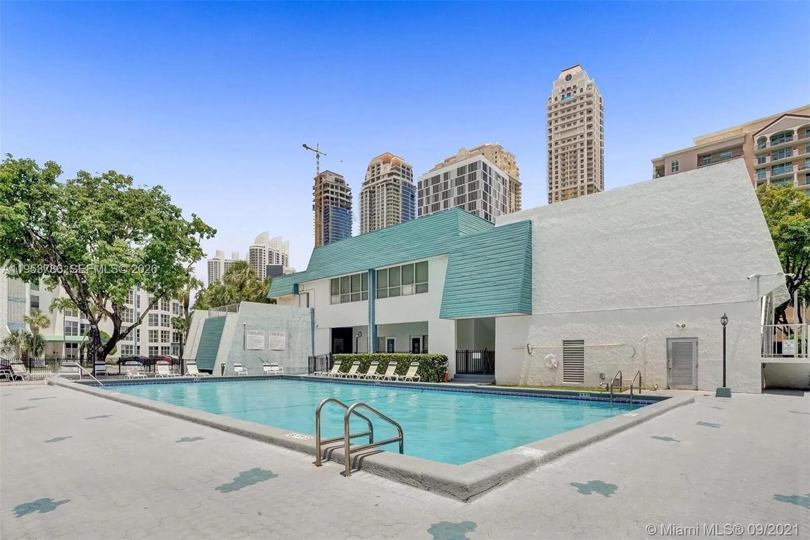 AVILA CONDO - Residential
