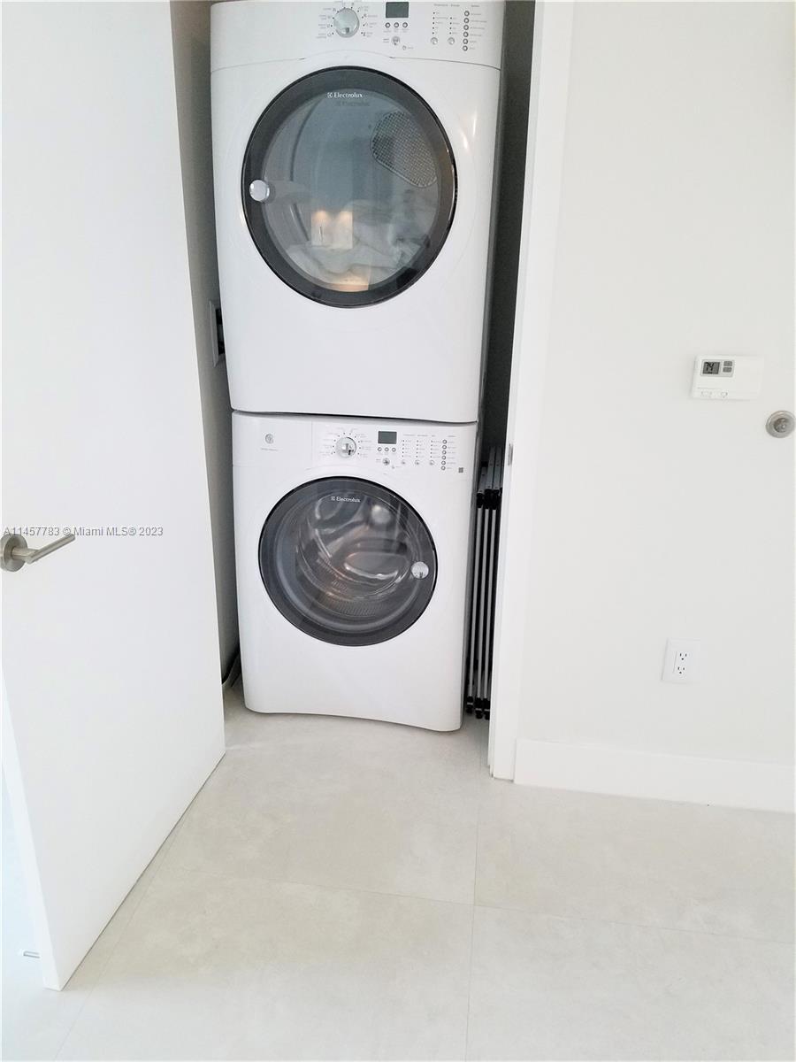 BISCAYNE BEACH CONDO - Residential Lease