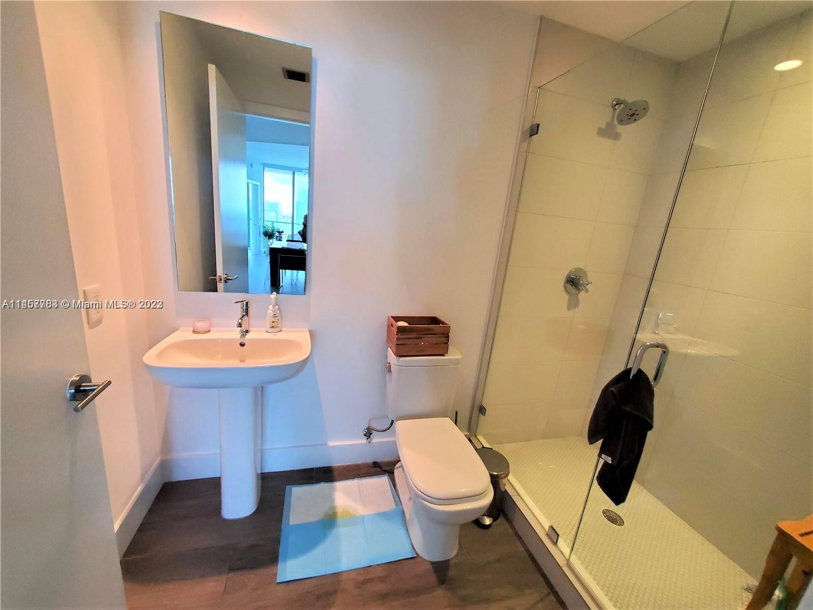 BISCAYNE BEACH CONDO - Residential Lease