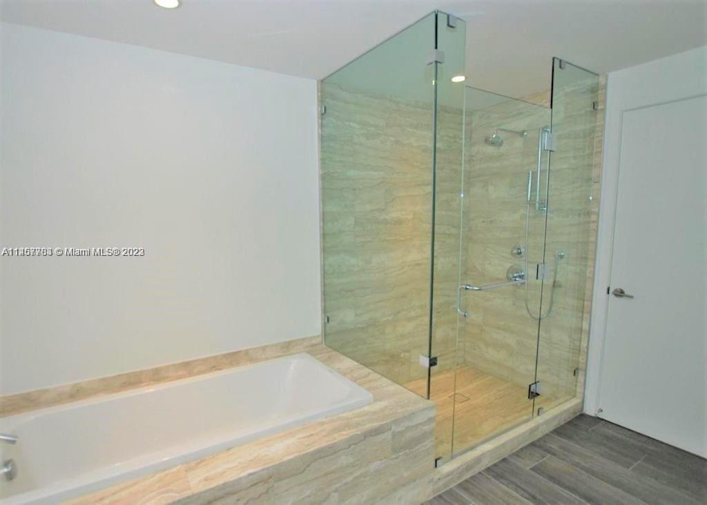 BISCAYNE BEACH CONDO - Residential Lease