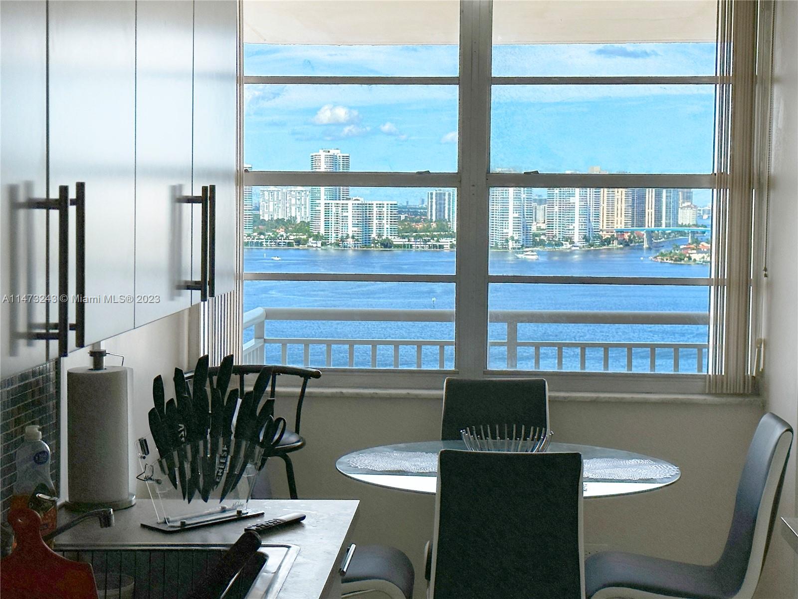 WINSTON TOWERS 200 - Residential Lease