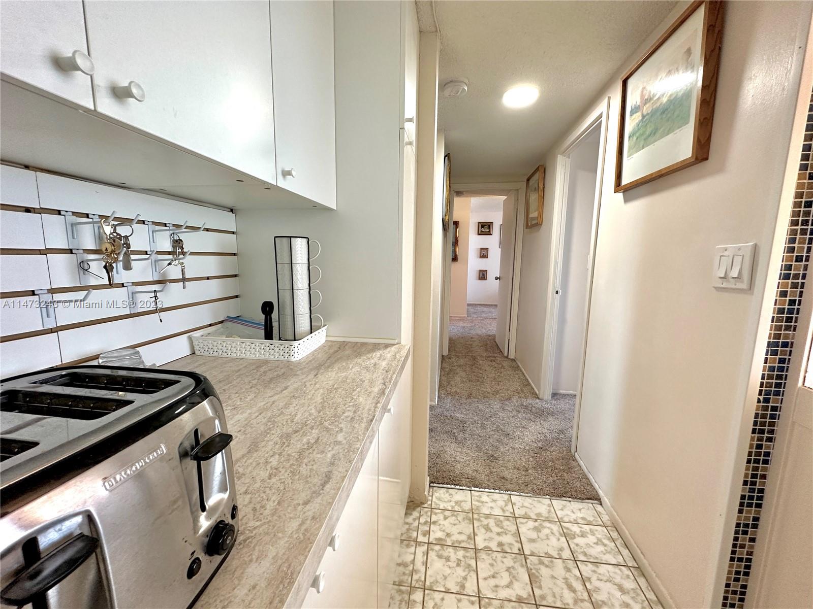 WINSTON TOWERS 200 - Residential Lease