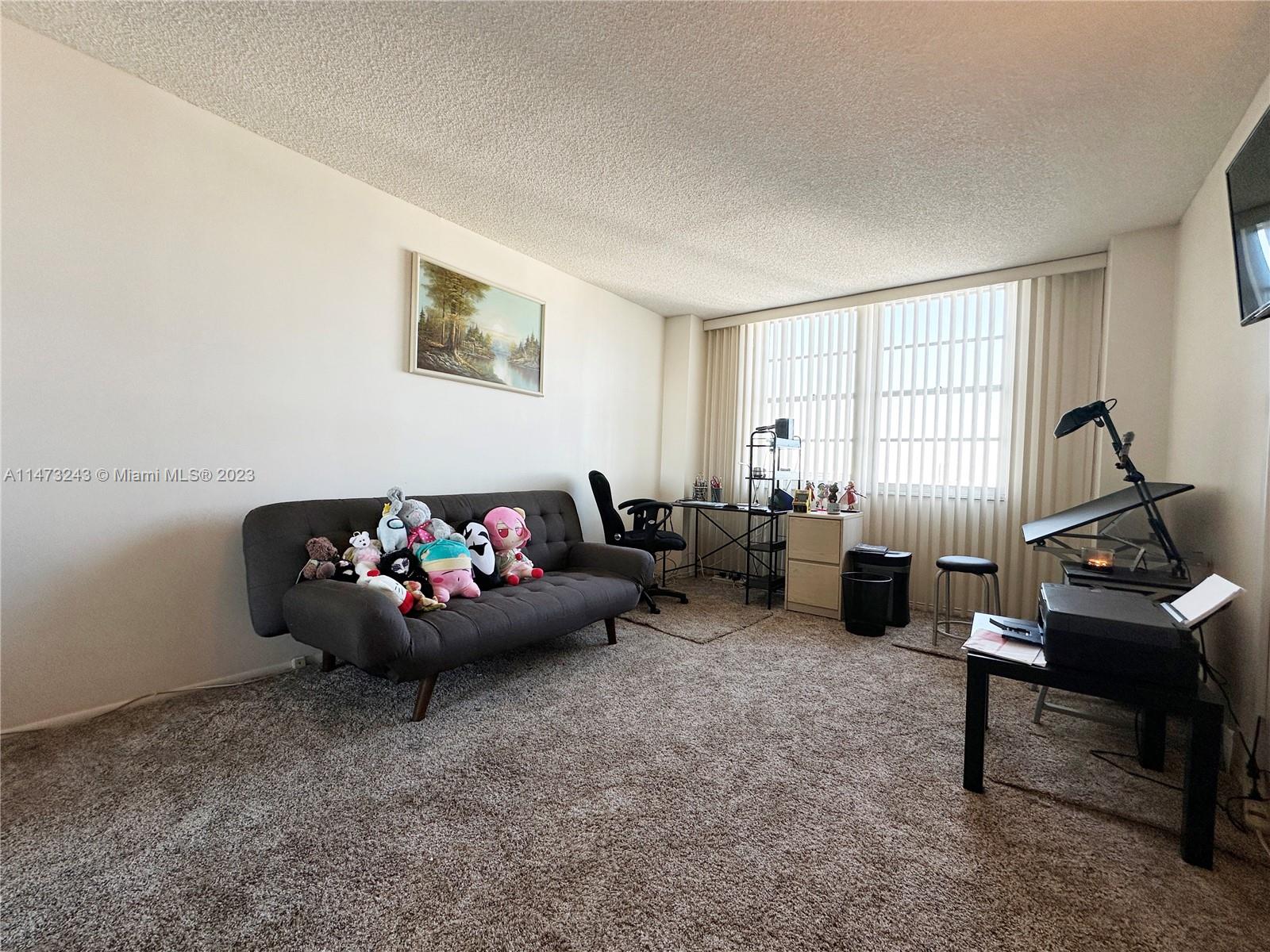 WINSTON TOWERS 200 - Residential Lease