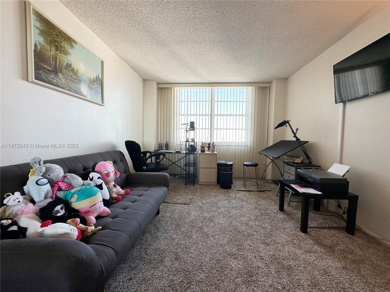 WINSTON TOWERS 200 - Residential Lease