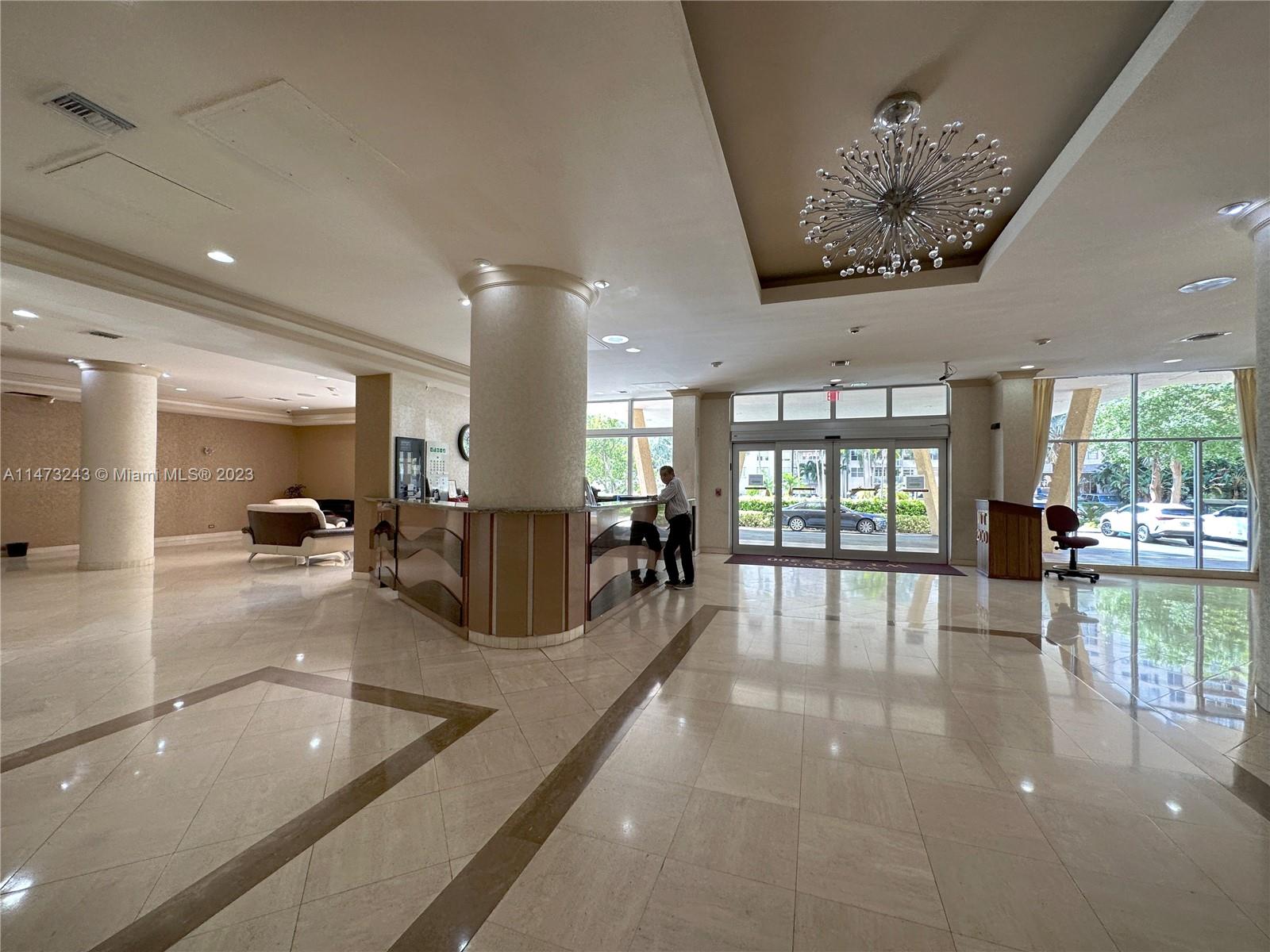 WINSTON TOWERS 200 - Residential Lease