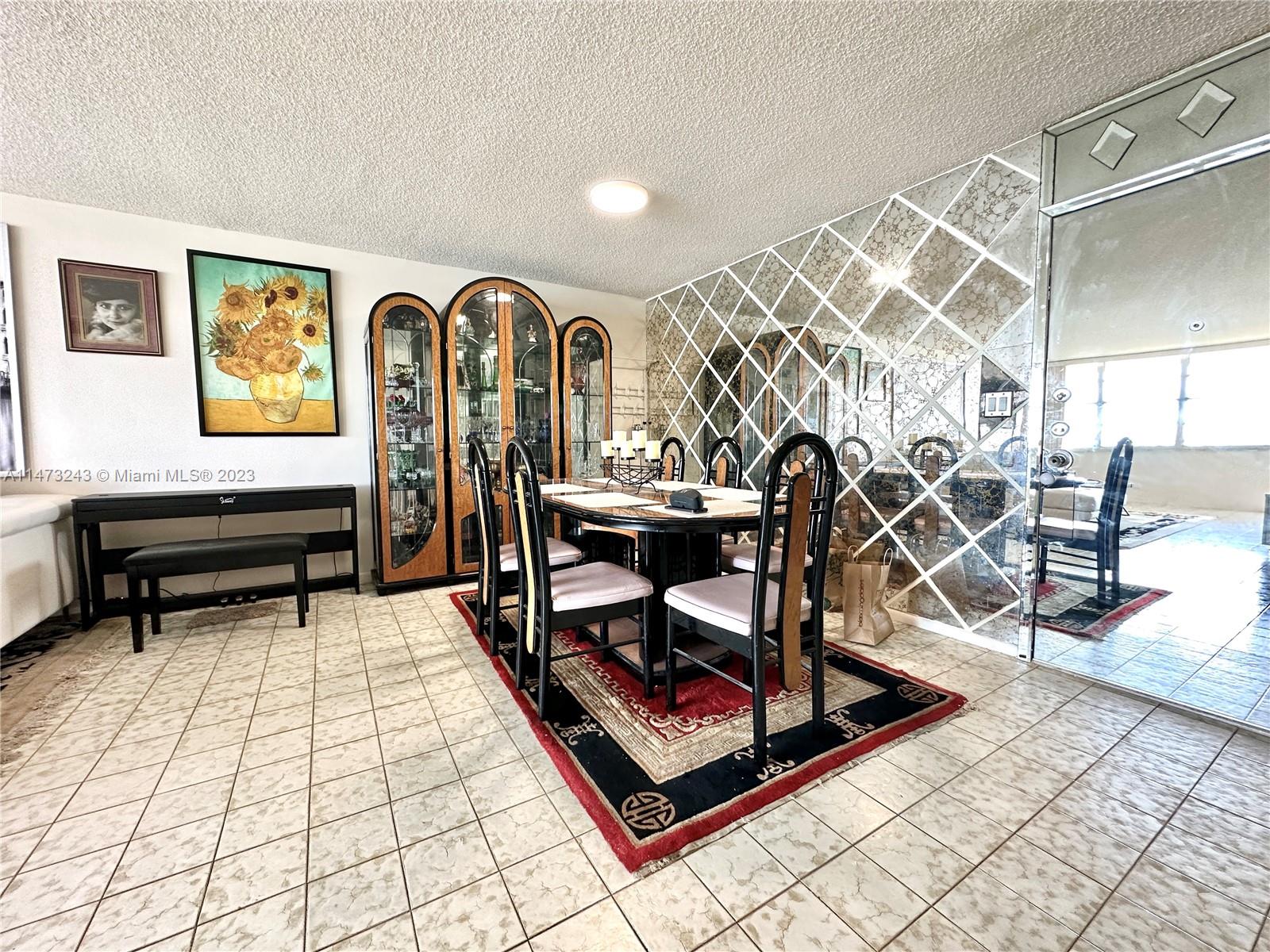 WINSTON TOWERS 200 - Residential Lease