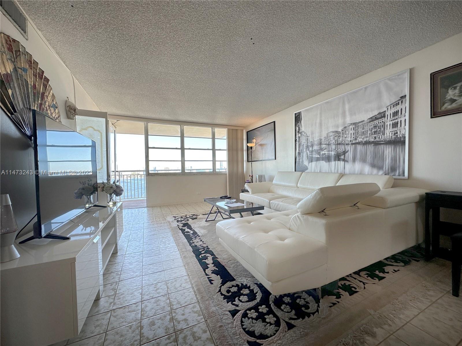 WINSTON TOWERS 200 - Residential Lease