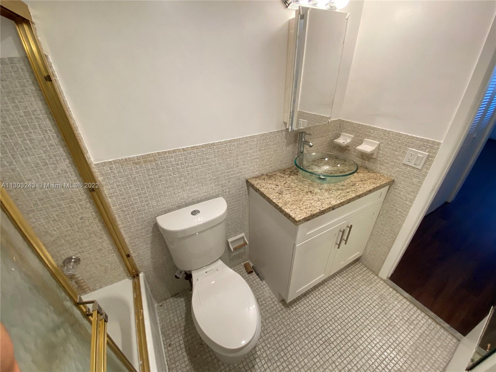 12590 CORONADO TOWERS CON - Residential Lease
