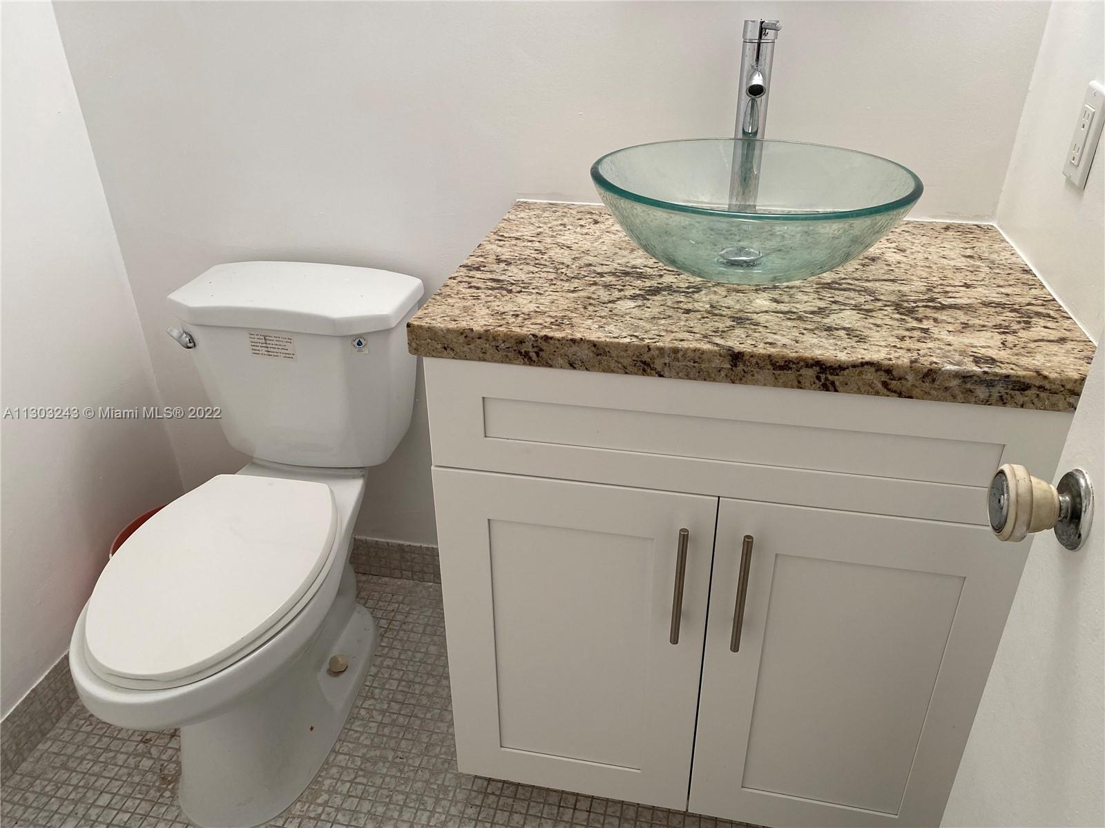 12590 CORONADO TOWERS CON - Residential Lease