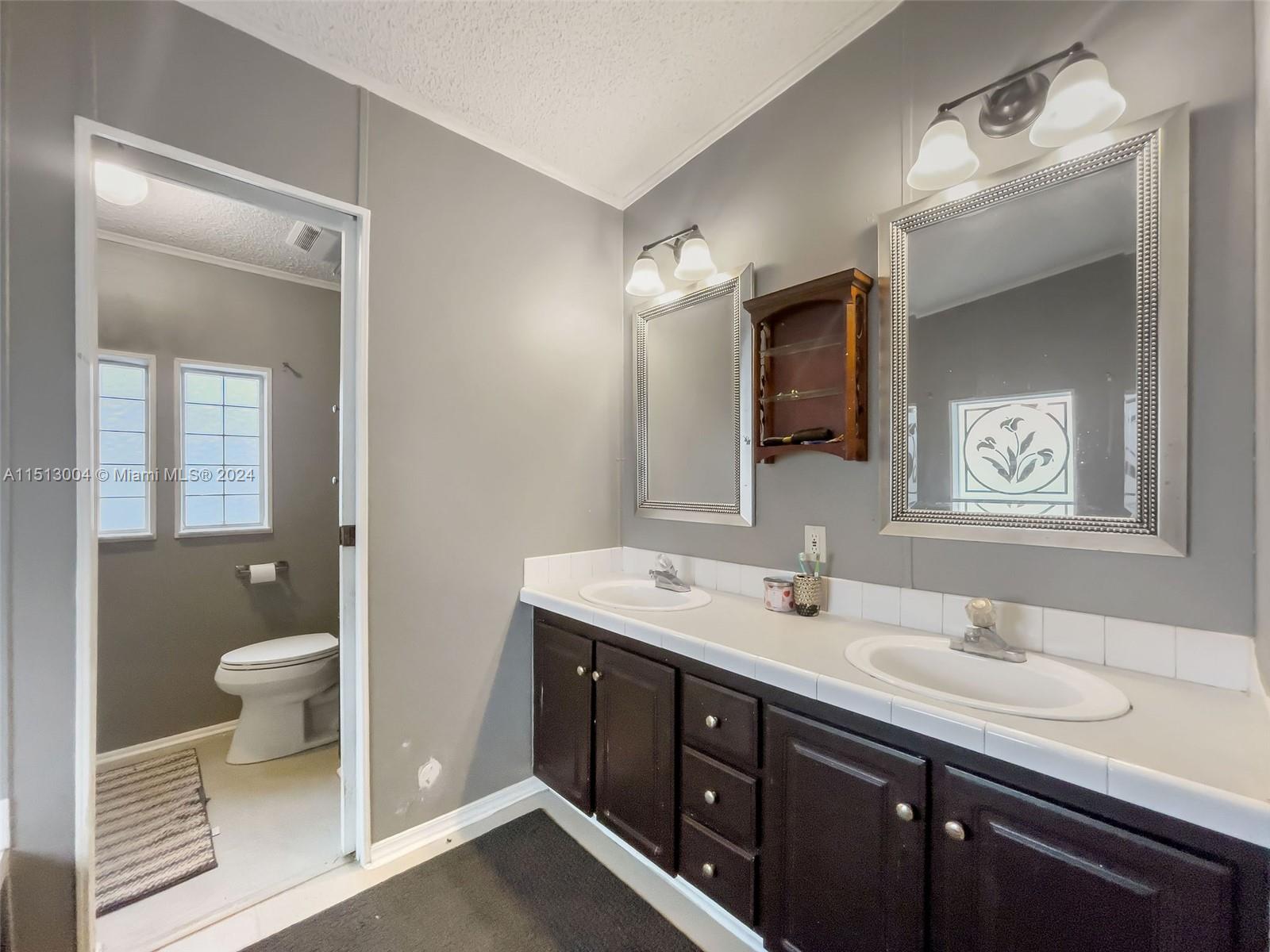 GATEWAY ESTATES PARK COND - Residential