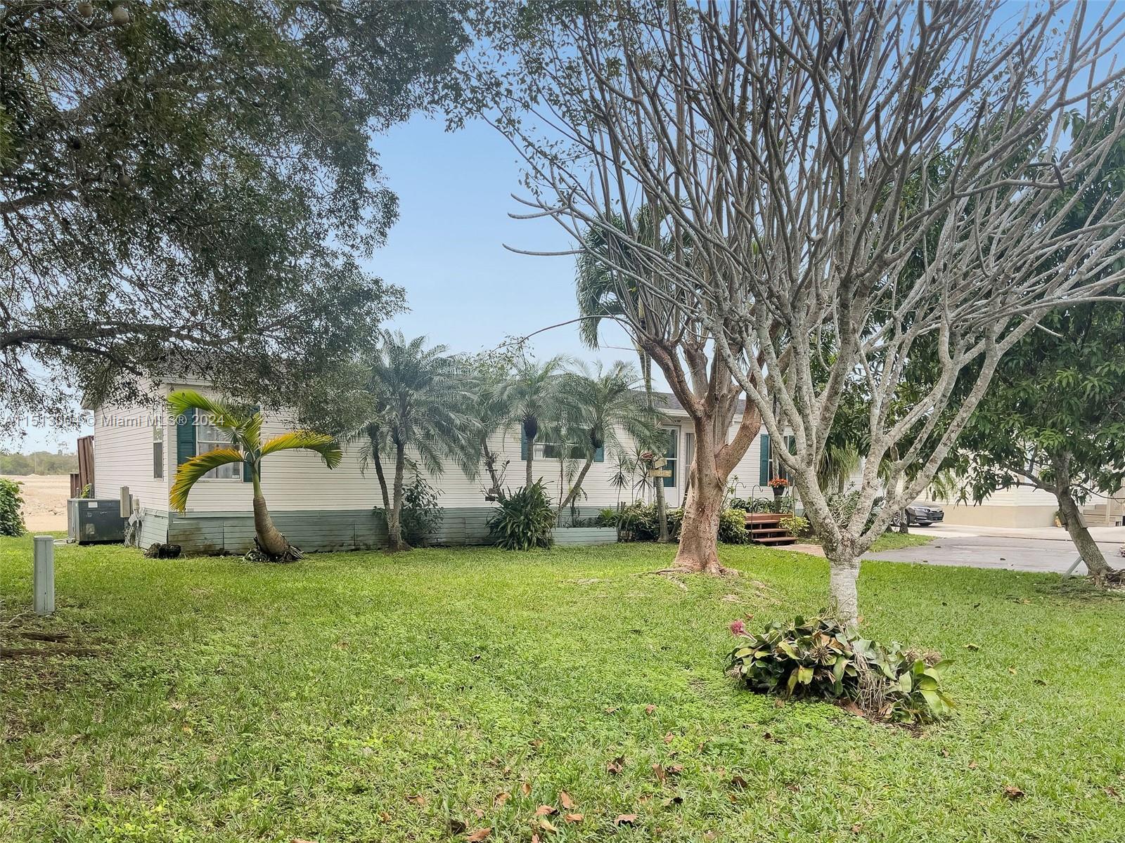 GATEWAY ESTATES PARK COND - Residential