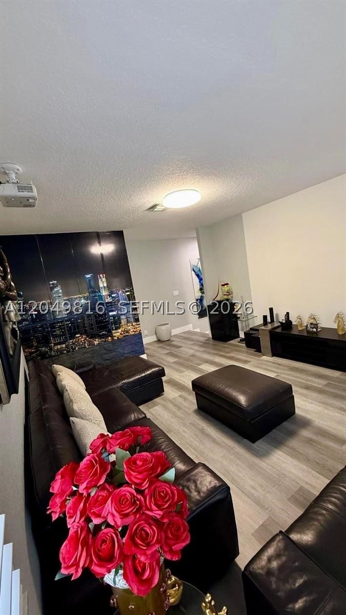 LAKEVIEW WEST - Residential