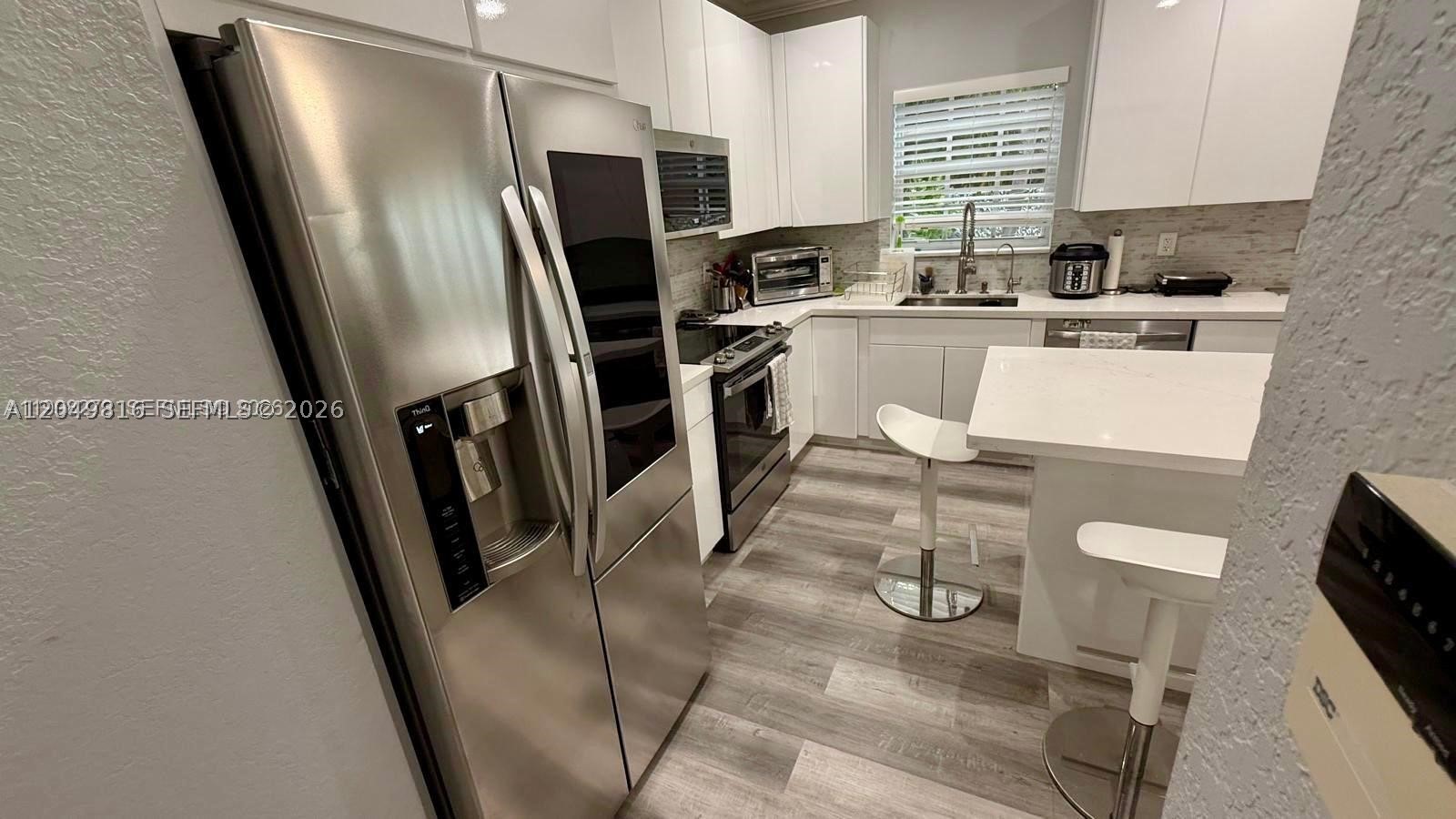 LAKEVIEW WEST - Residential