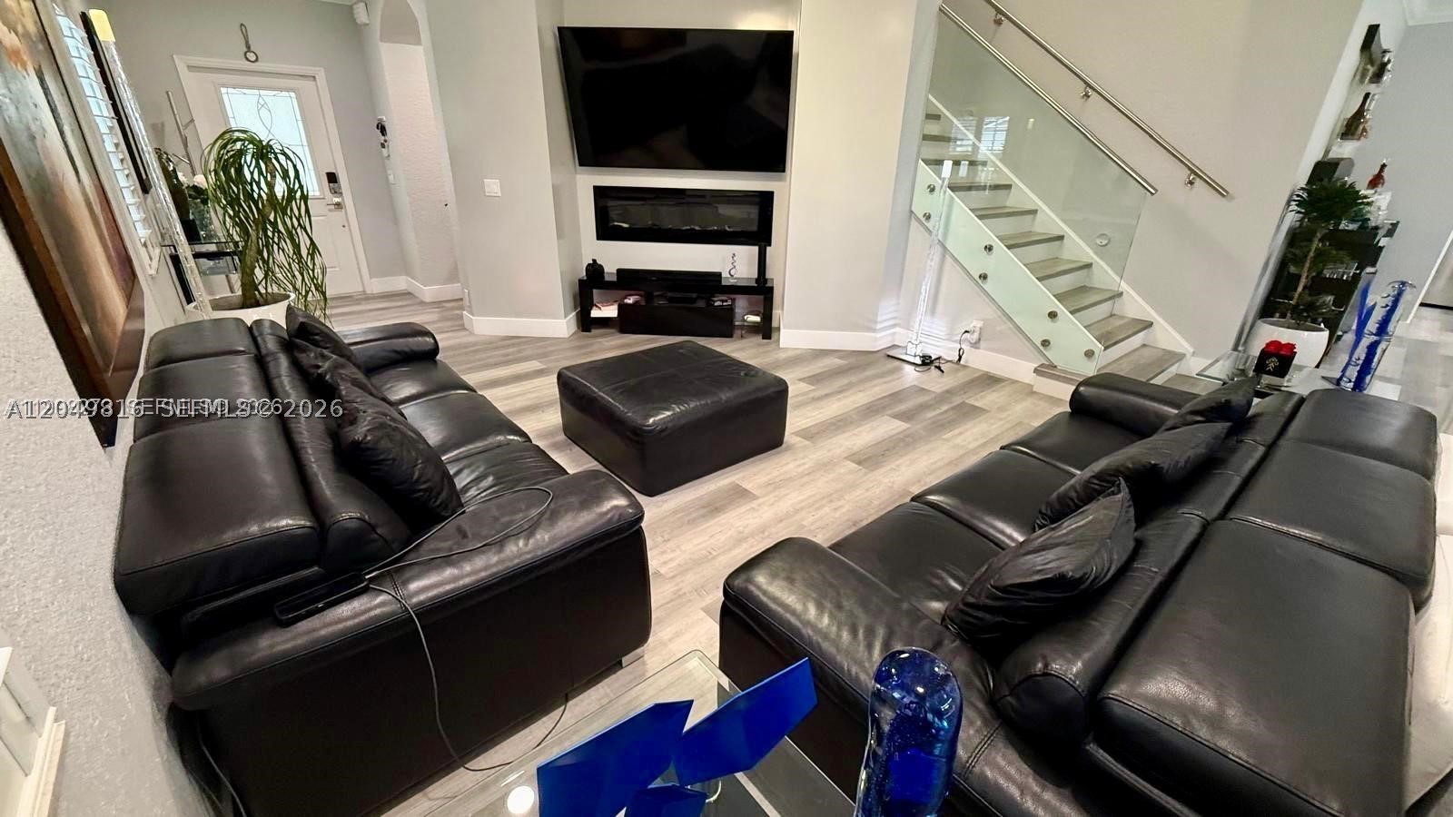 LAKEVIEW WEST - Residential