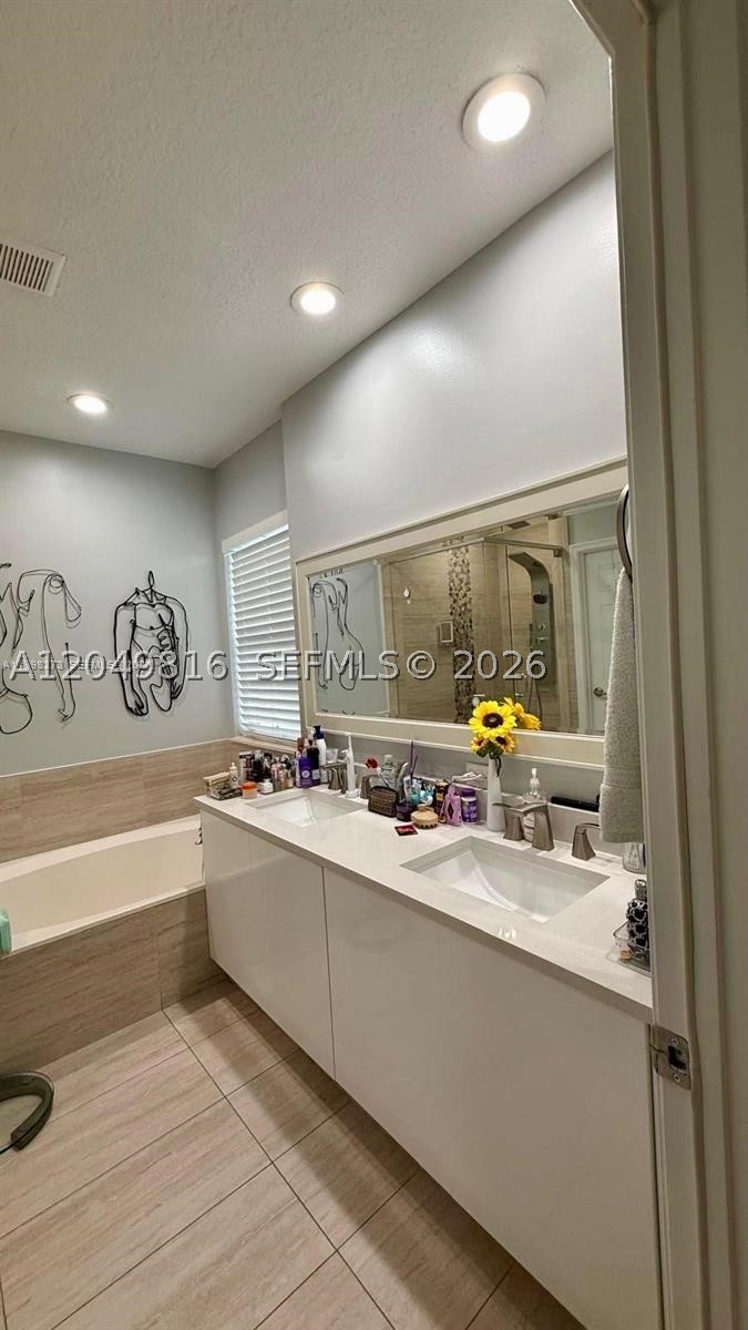 LAKEVIEW WEST - Residential