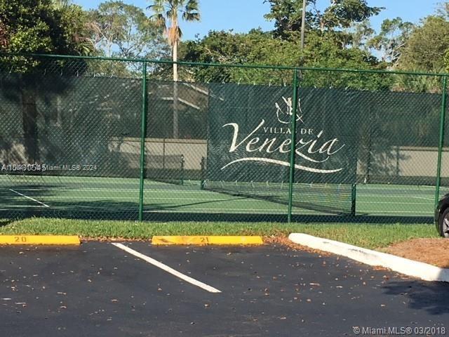VILLAS DE VENEZIA CONDO - Residential Lease