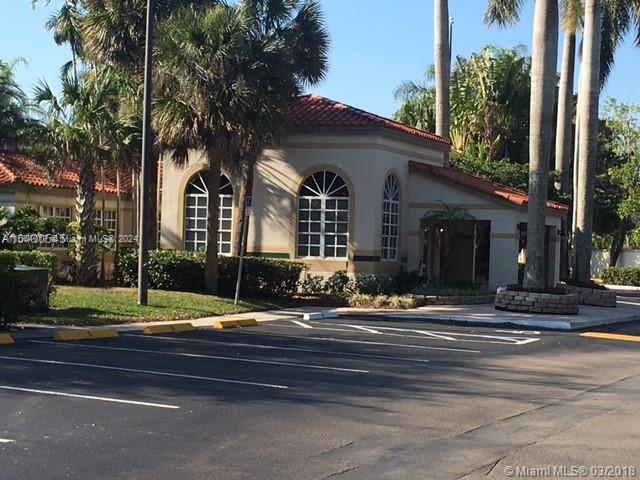 VILLAS DE VENEZIA CONDO - Residential Lease