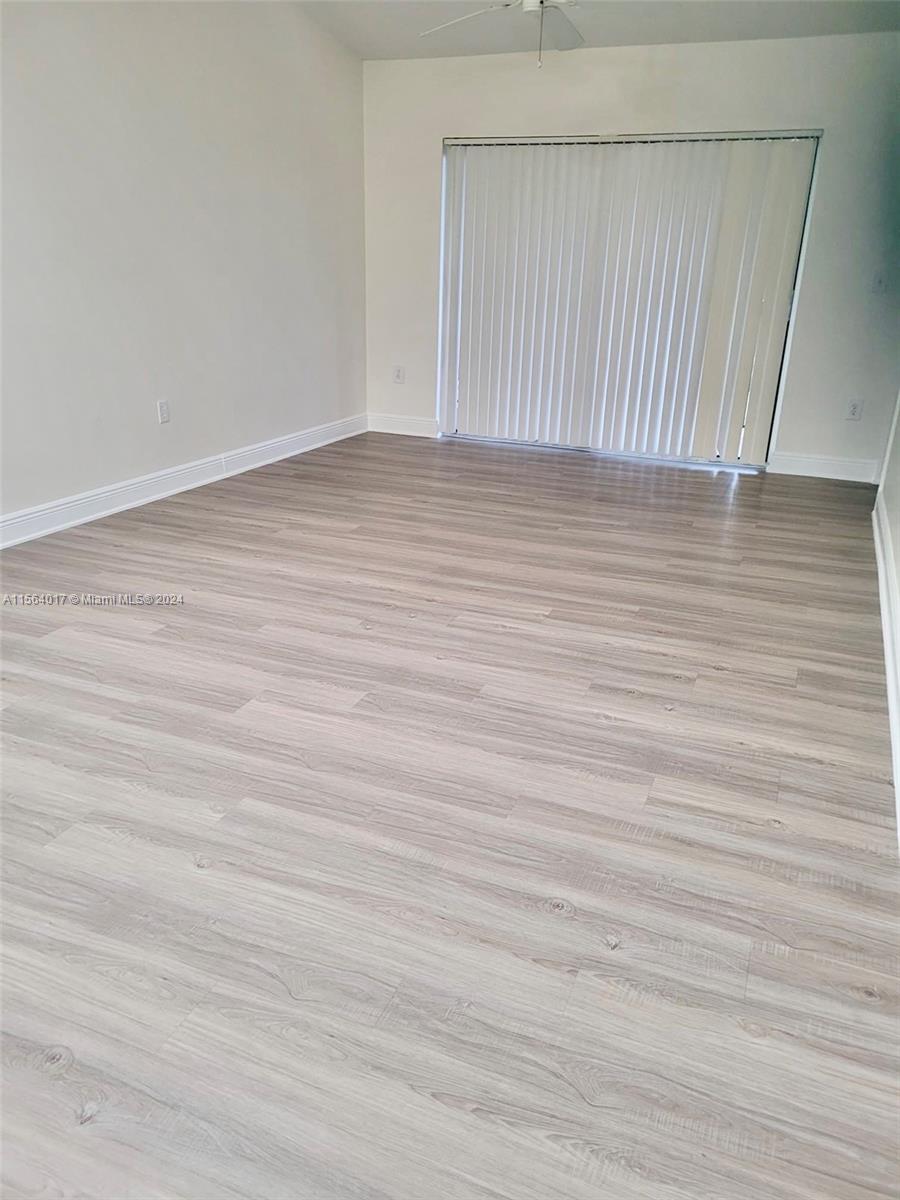 VILLAS DE VENEZIA CONDO - Residential Lease