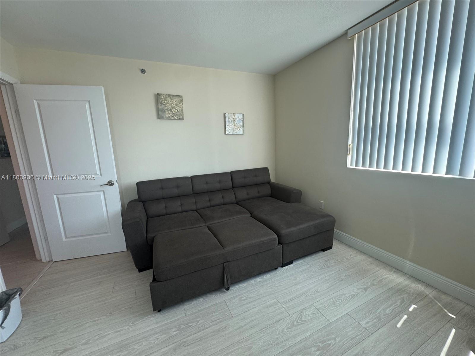 TAO SAWGRASS CONDOMINIUM - Residential