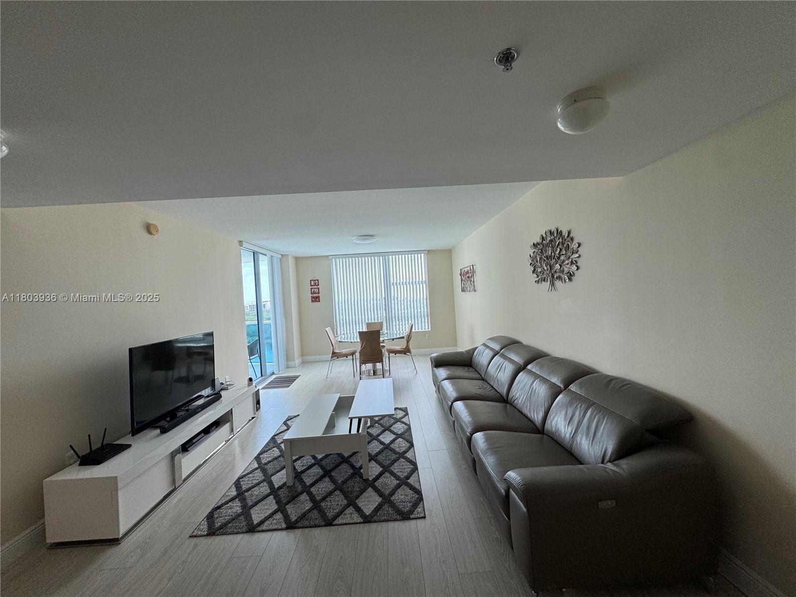 TAO SAWGRASS CONDOMINIUM - Residential