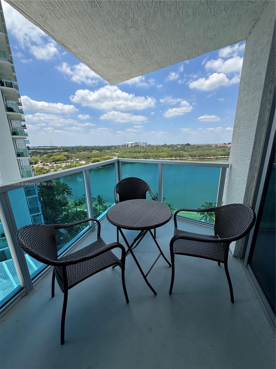 TAO SAWGRASS CONDOMINIUM - Residential