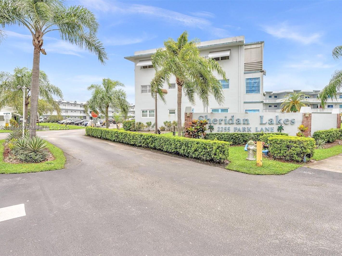 Sheridan Lakes Condo Apts - Residential