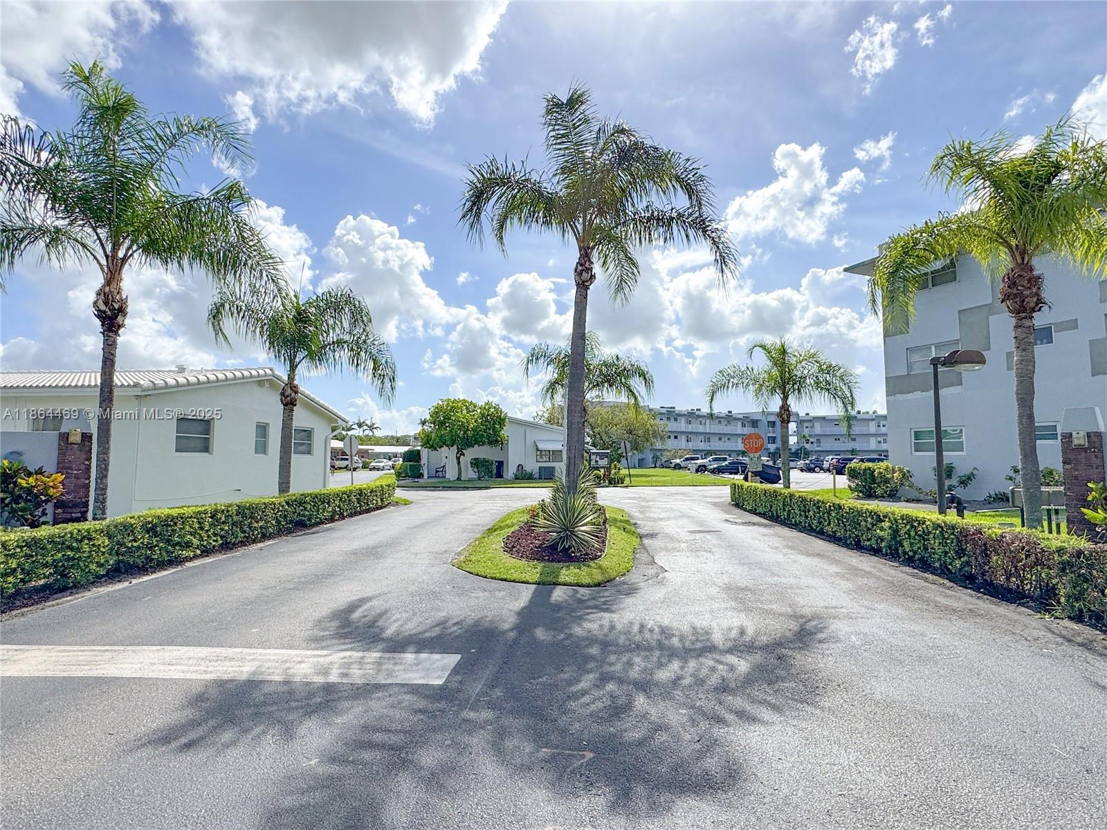 Sheridan Lakes Condo Apts - Residential