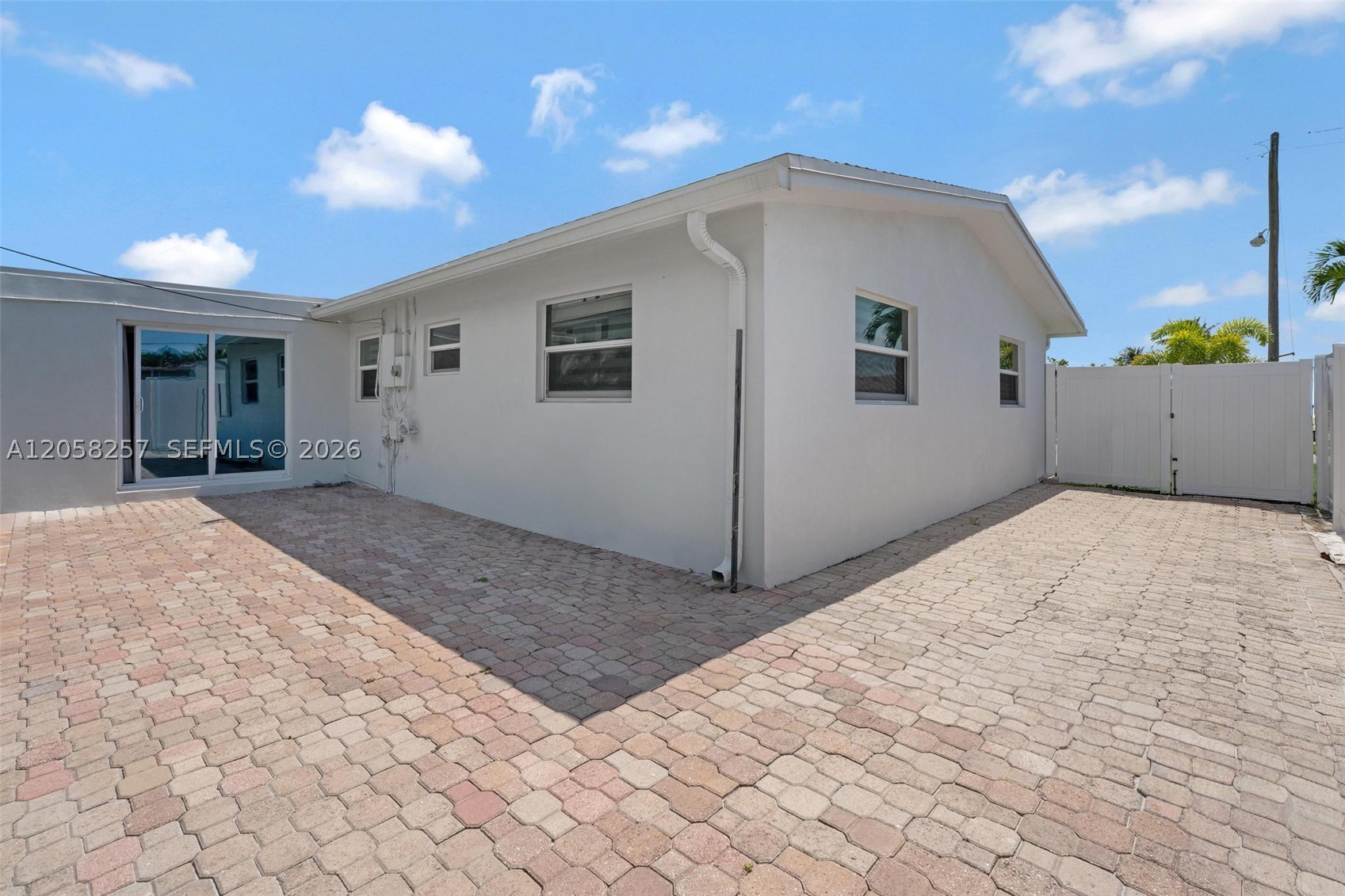 CORAL MANOR FOURTH ADD - Residential