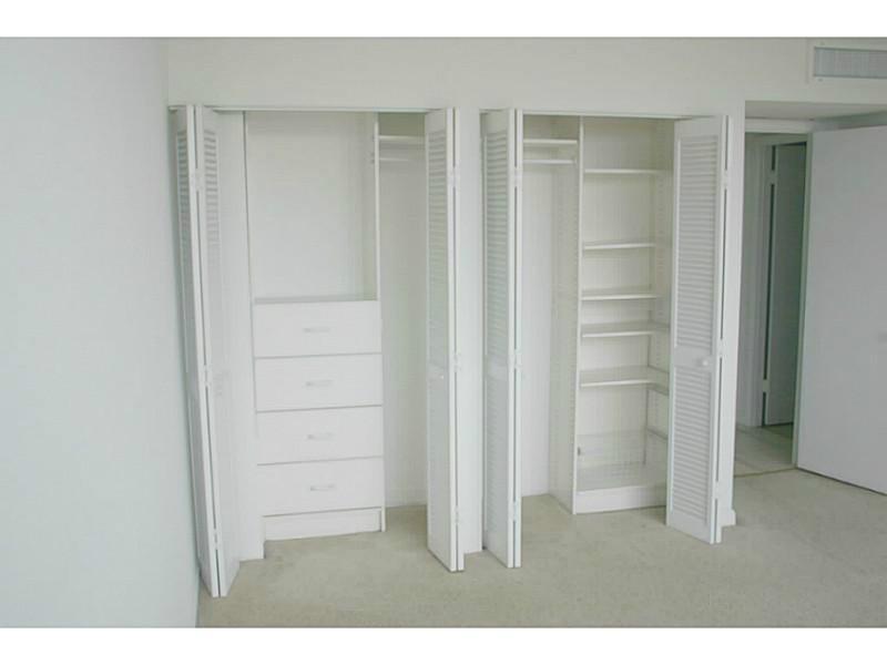 ISLAND BREAKERS CONDO - Residential Lease