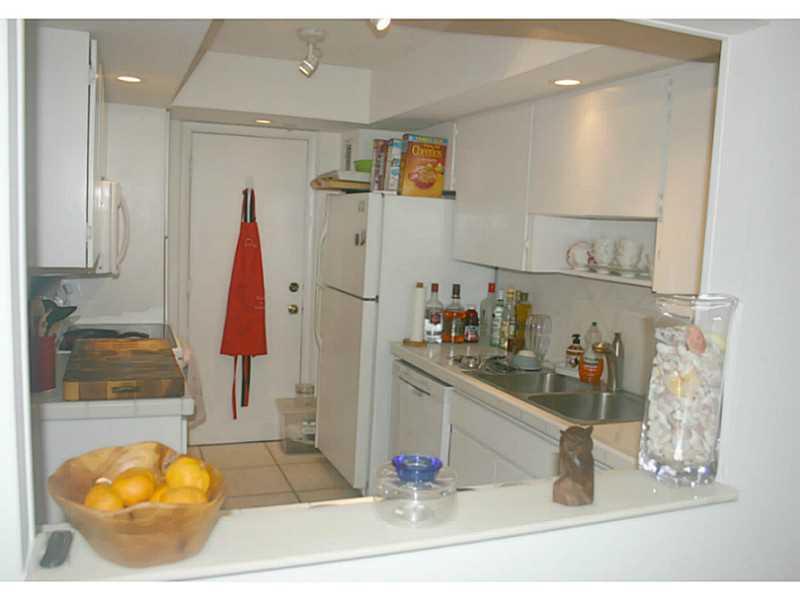 ISLAND BREAKERS CONDO - Residential Lease
