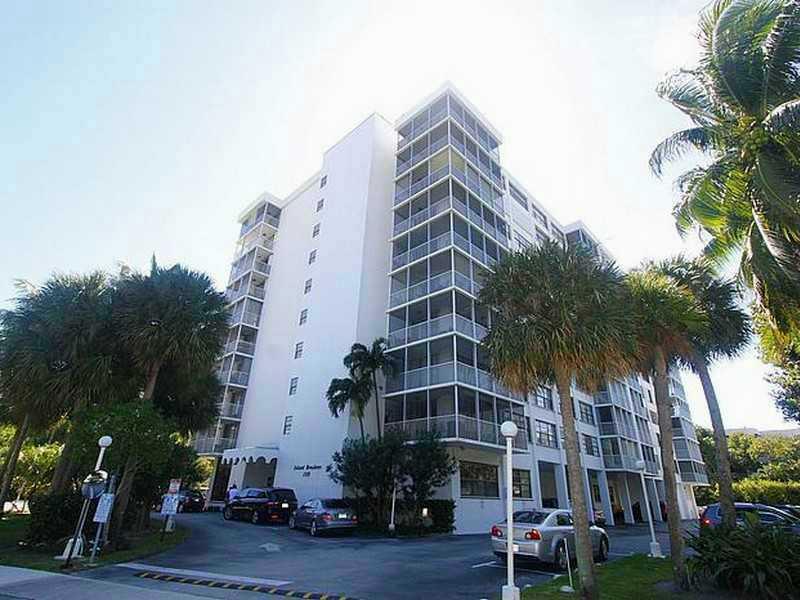 ISLAND BREAKERS CONDO - Residential Lease