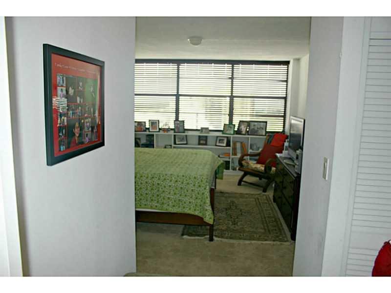 ISLAND BREAKERS CONDO - Residential Lease