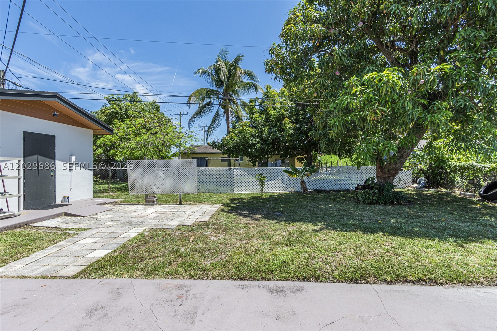 BROADVIEW COUNTRY CLUB ES - Residential