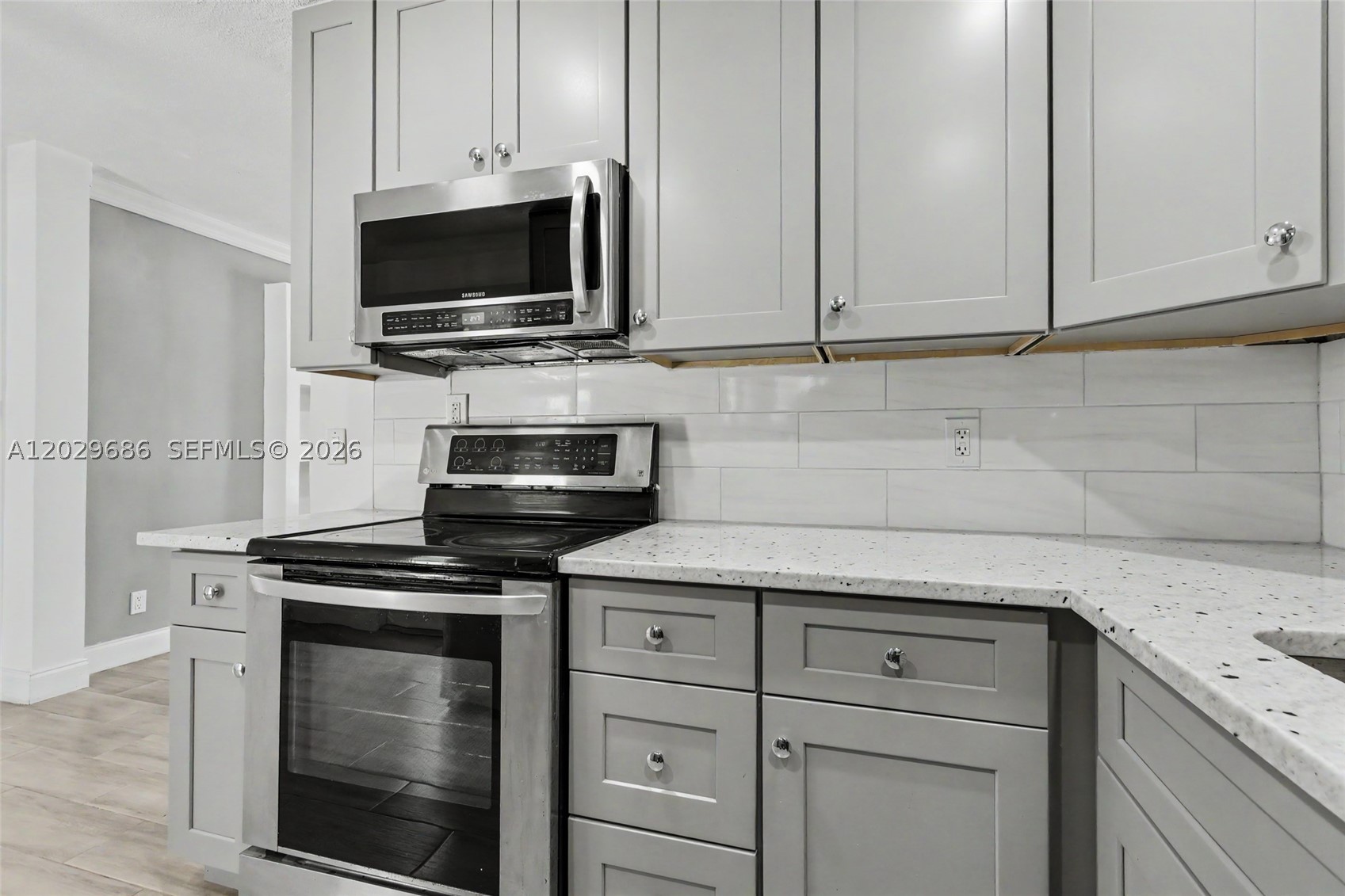 BROADVIEW COUNTRY CLUB ES - Residential