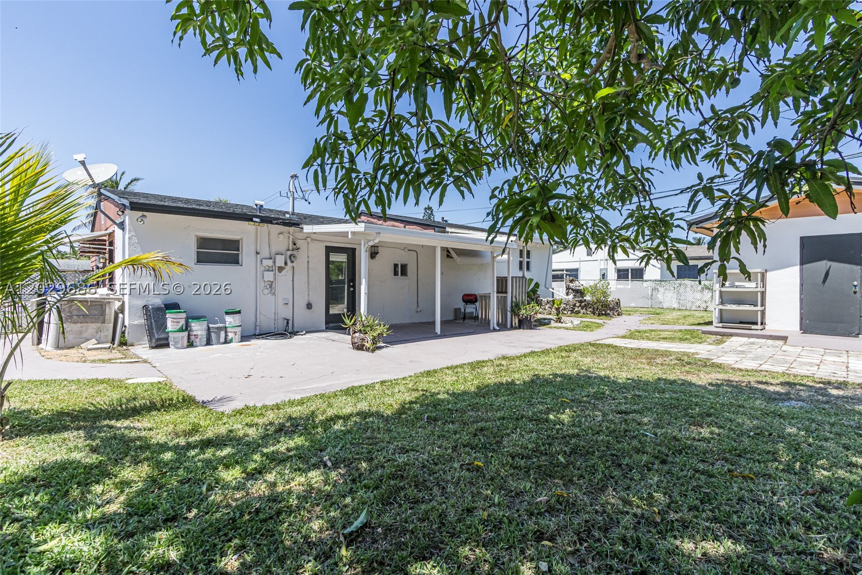 BROADVIEW COUNTRY CLUB ES - Residential