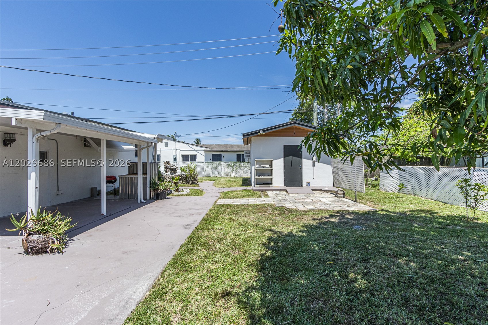 BROADVIEW COUNTRY CLUB ES - Residential
