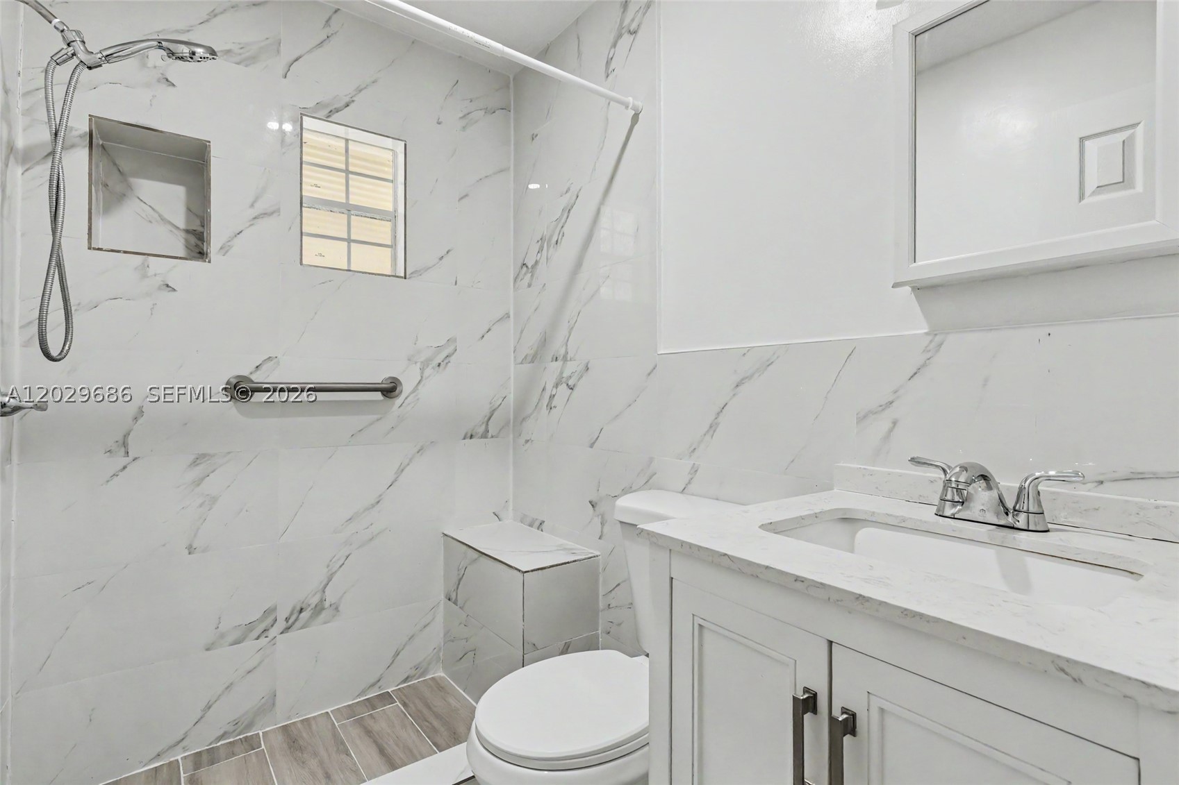 BROADVIEW COUNTRY CLUB ES - Residential
