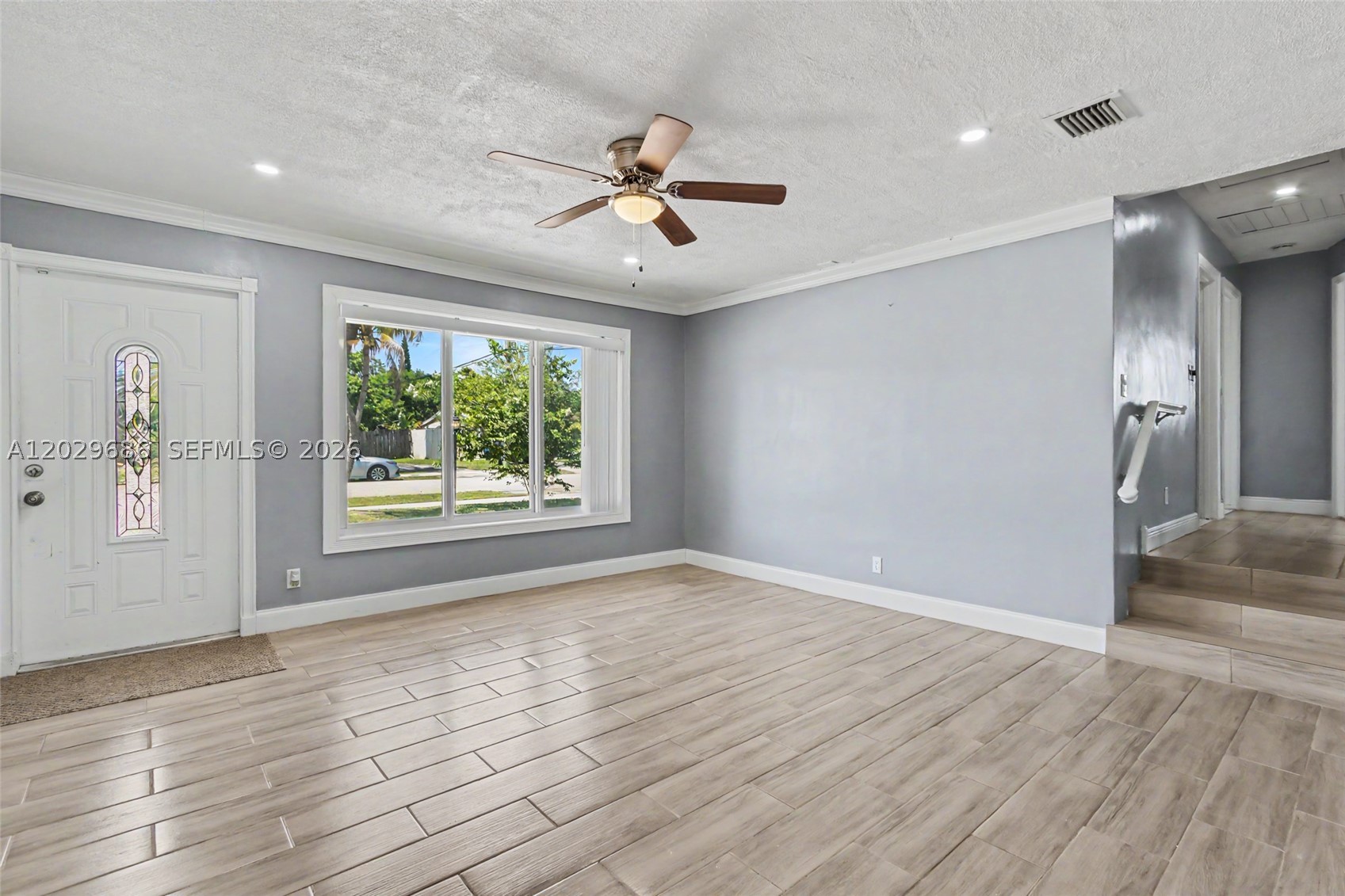 BROADVIEW COUNTRY CLUB ES - Residential