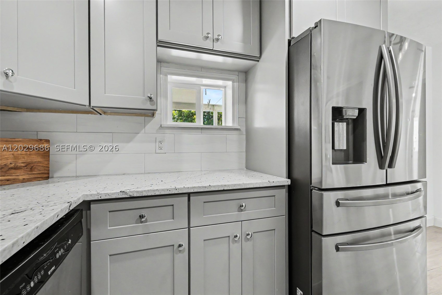 BROADVIEW COUNTRY CLUB ES - Residential