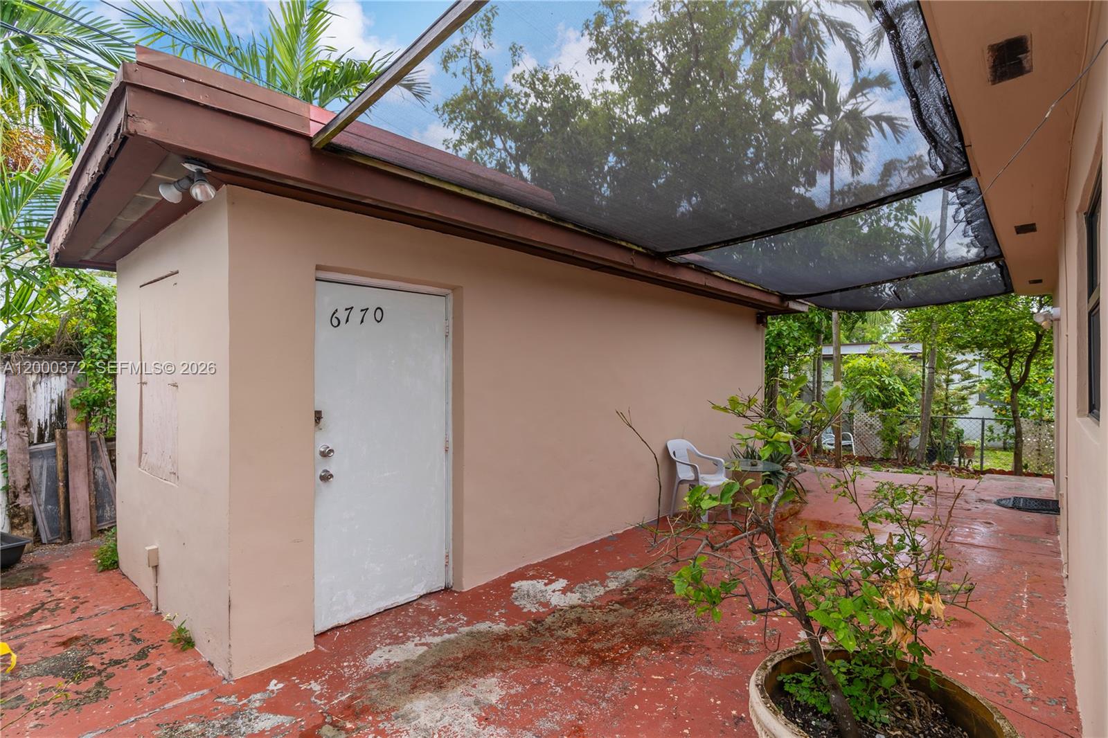 TAMIAMI CITY - Residential