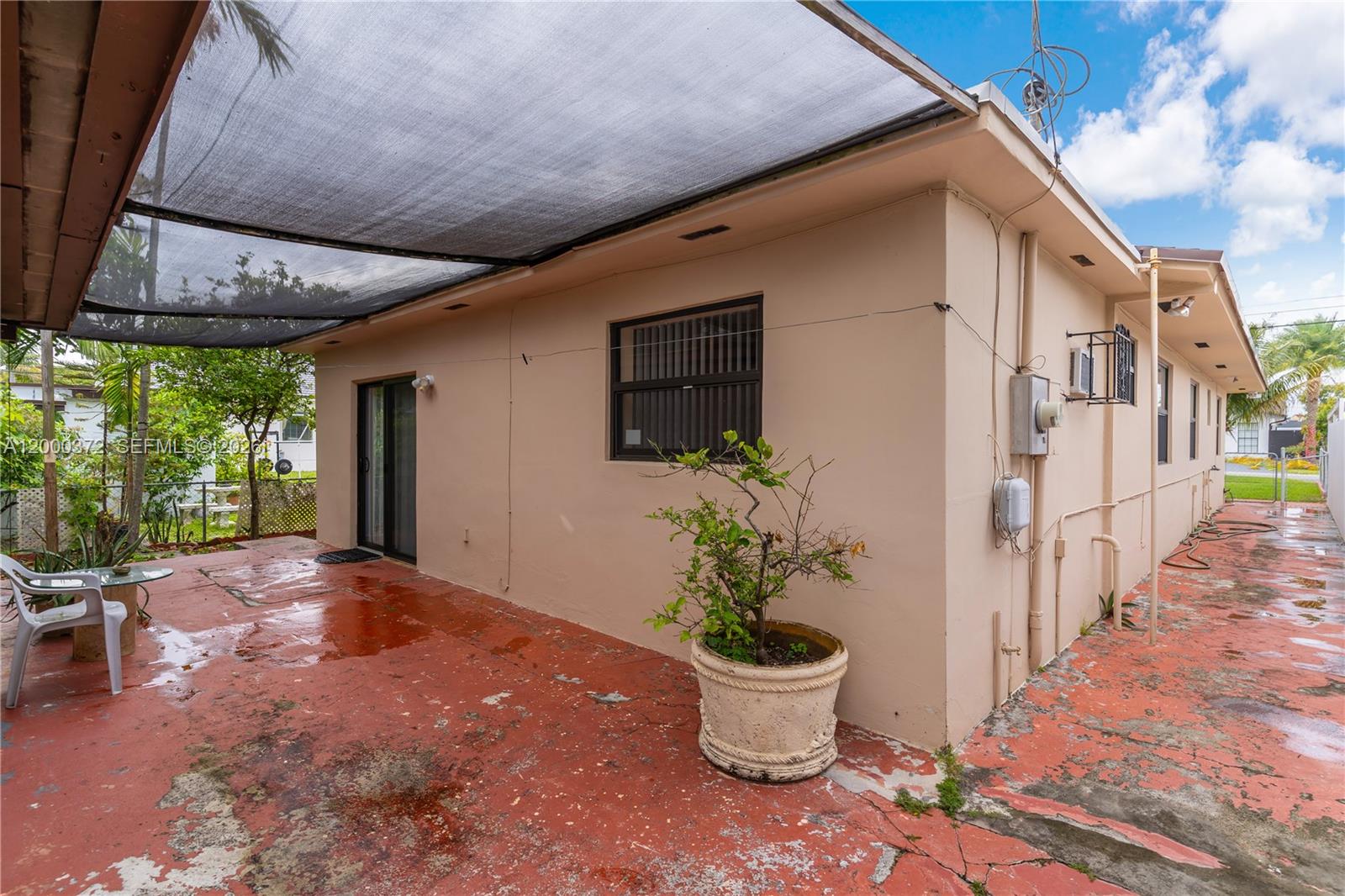 TAMIAMI CITY - Residential