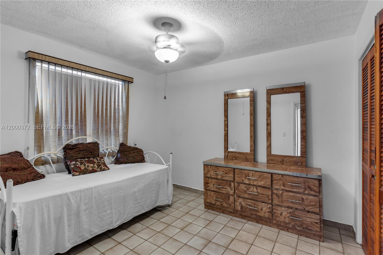 TAMIAMI CITY - Residential