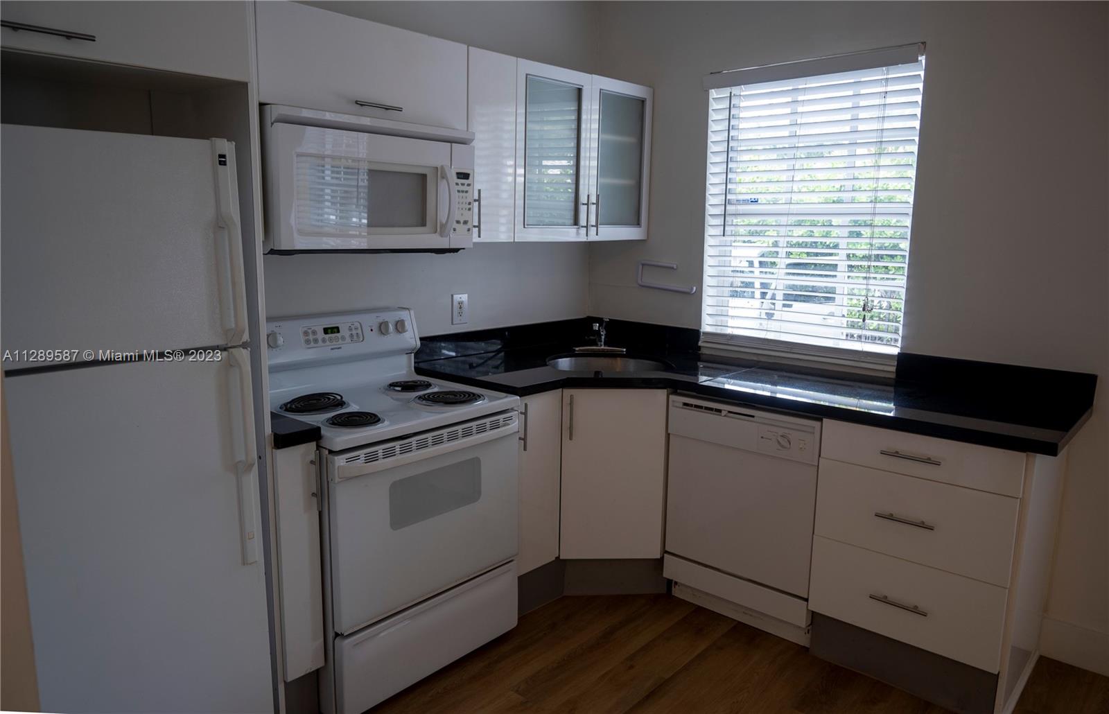 MYSTIC CONDO - Residential